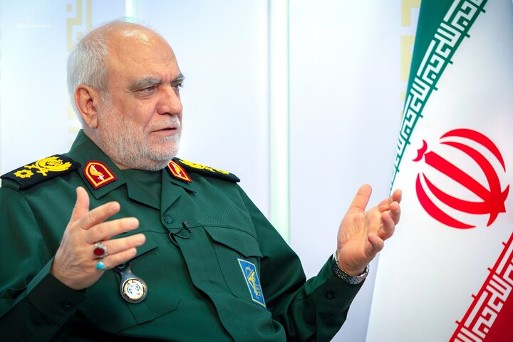 رئس سازمان اطلاعات سپاه به شهادت رسید